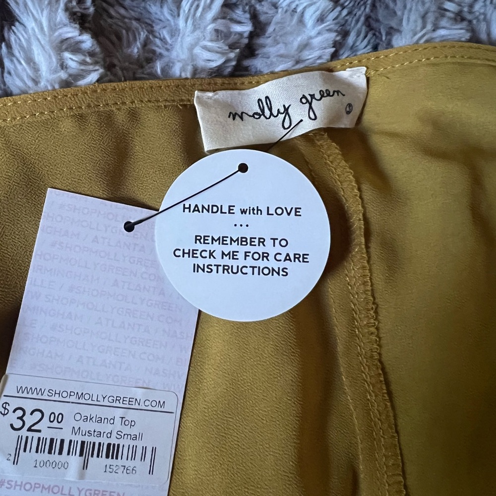 Molly Green Mustard Yellow Top - Picture 2 of 9